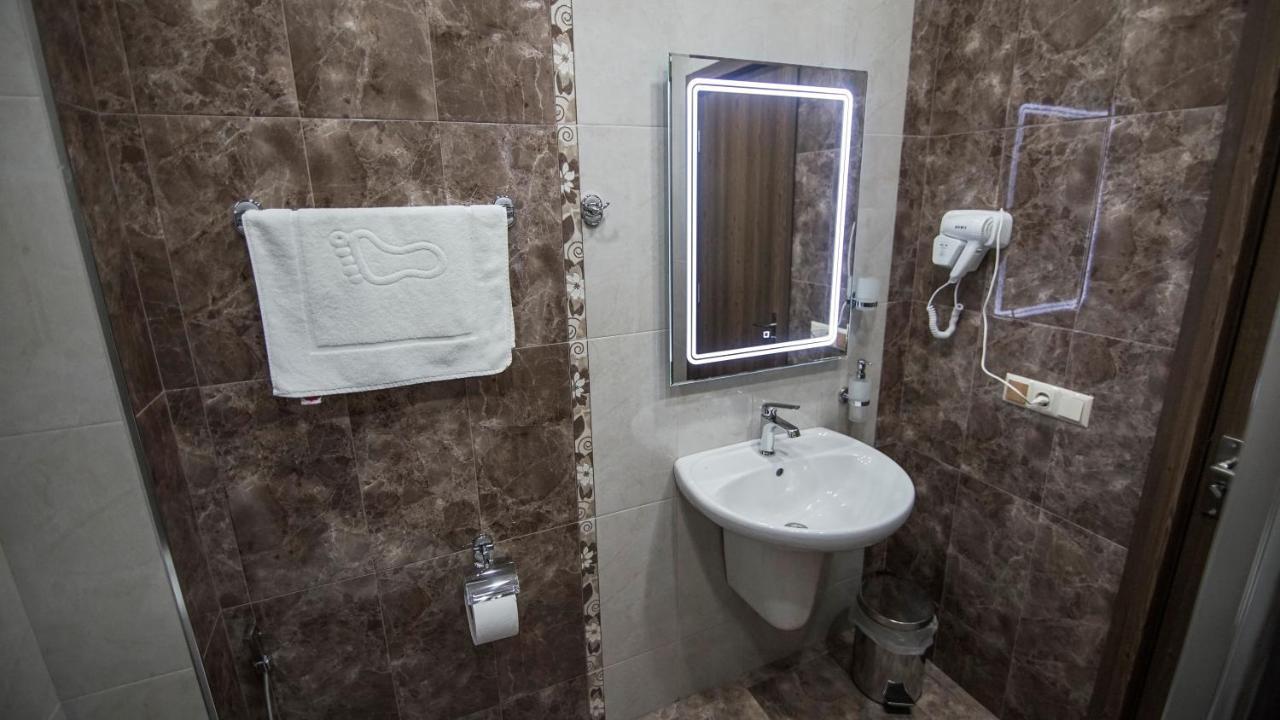 Hotel Juralius Τυφλίδα Εξωτερικό φωτογραφία