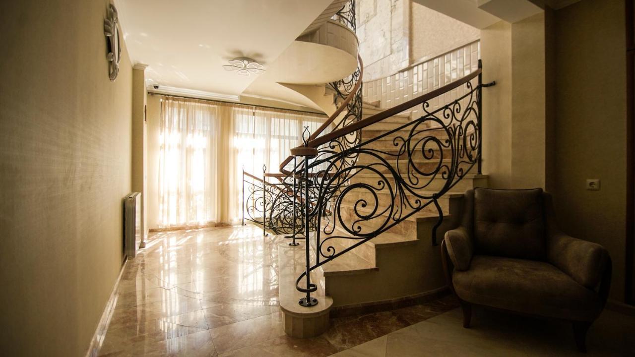 Hotel Juralius Τυφλίδα Εξωτερικό φωτογραφία